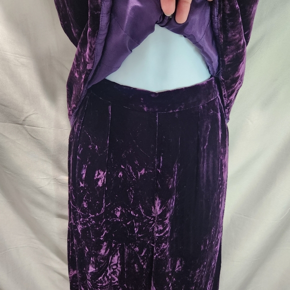 Watters and Watters Vintage 80s Luxurious Crushed Purple Velvet Pantsuit Set - Picture 12 of 14